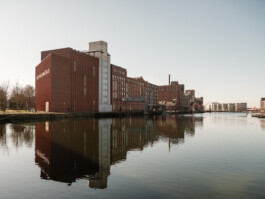 Architecture by Herzog & du Meuron Ernst van Raaphorst